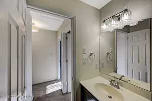 1013 Bear Swamp Rd, East Stroudsburg, PA 18302 - Photo 36