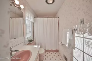 319 W Windsor Rd, Saylorsburg, PA 18353 - Photo 26