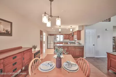  319 W Windsor Road, Saylorsburg, PA 18353 - Photo 14