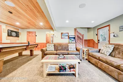  136 Pineknoll Drive, Lake Harmony, PA 18624 - Photo 74