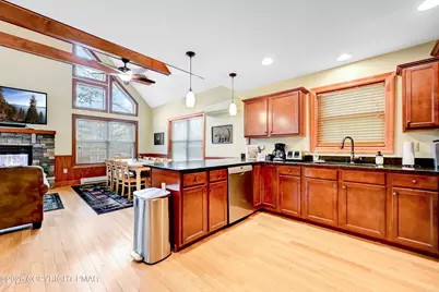  136 Pineknoll Drive, Lake Harmony, PA 18624 - Photo 22