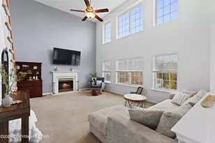 118 Walker Dr, Allen Township, PA 18067 - Photo 8
