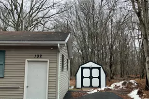 102 Whitman Ln, Albrightsville, PA 18210 - Photo 2