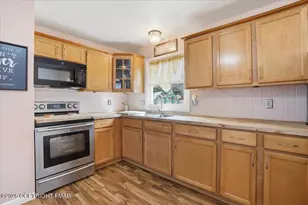 140 Louise Ln, Bartonsville, PA 18321 - Photo 10