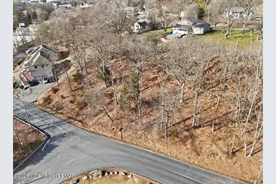  520 Edgemont Road, Stroudsburg, PA 18360 - Photo 6