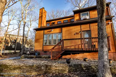  122 Dover Drive, Bushkill, PA 18324 - Photo 4
