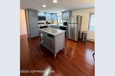  115 Ansted Court, Bushkill, PA 18324 - Photo 2