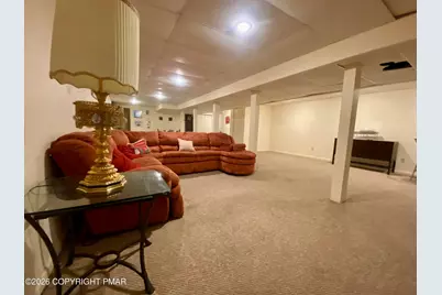  7004 Woodbridge Drive, Bushkill, PA 18324 - Photo 8