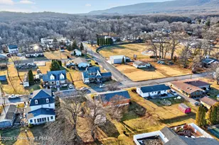 319 Falcone Ave, Roseto, PA 18013 - Photo 10