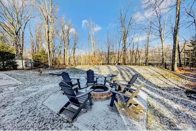  220 Stillwater Drive, Pocono Summit, PA 18346 - Photo 4