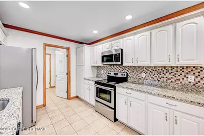  220 Stillwater Drive, Pocono Summit, PA 18346 - Photo 20