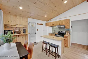 1665 Lake Ln, Pocono Lake, PA 18347 - Photo 4