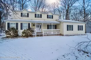 111 Brewster Wy, East Stroudsburg, PA 18301 - Photo 2