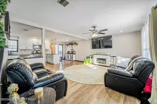 2731 Bonnyview Ln, Tobyhanna, PA 18466 - Photo 2
