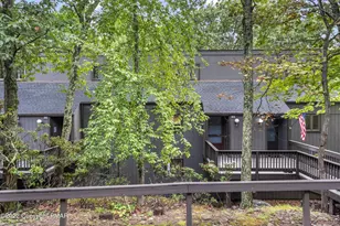 84 Cross Country Ln, Tannersville, PA 18372 - Photo 1