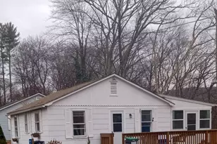 618 McCabe Ln, Stroudsburg, PA 18360 - Photo 1