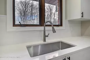 237 Shady Oaks Dr, Saylorsburg, PA 18353 - Photo 10