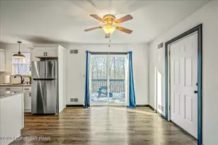 3260 Bluebird Dr, Bushkill, PA 18324 - Photo 6