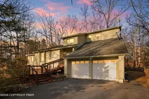 315 Rolling Hills Dr, East Stroudsburg, PA 18302 - Photo 1