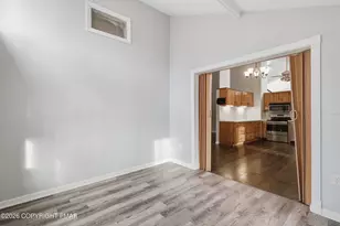 315 Rolling Hills Dr, East Stroudsburg, PA 18302 - Photo 14