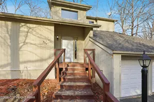 315 Rolling Hills Dr, East Stroudsburg, PA 18302 - Photo 4