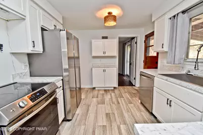  9 Fetherman Street, Stroudsburg, PA 18360 - Photo 8