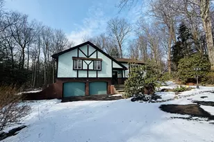 121 Spyglass Hill Rd, Tobyhanna, PA 18466 - Photo 2