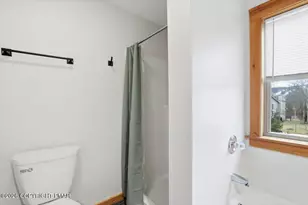 209 Sycamore Ct, Tannersville, PA 18372 - Photo 18