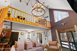 939 Country Pl Dr, Tobyhanna, PA 18466 - Photo 8