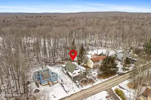 939 Country Pl Dr, Tobyhanna, PA 18466 - Photo 40