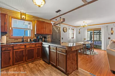  939 Country Place Drive, Tobyhanna, PA 18466 - Photo 14