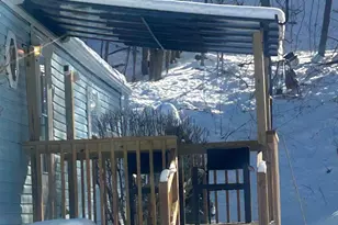 4 Lexington Ln, Mount Bethel, PA 18343 - Photo 2