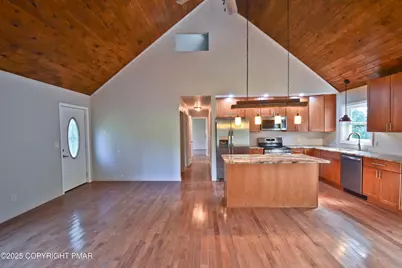  348 Summit Road, Swiftwater, PA 18370 - Photo 16