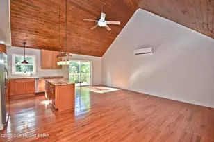 348 Summit Rd, Swiftwater, PA 18370 - Photo 6