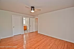 348 Summit Rd, Swiftwater, PA 18370 - Photo 18