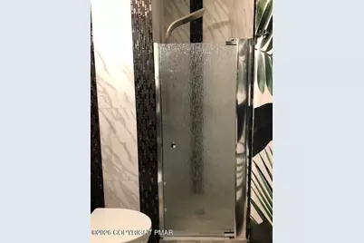  275 Canterbury Road, Bushkill, PA 18324 - Photo 12