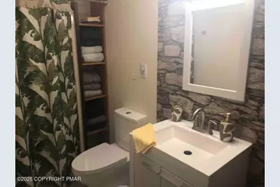  275 Canterbury Road, Bushkill, PA 18324 - Photo 20