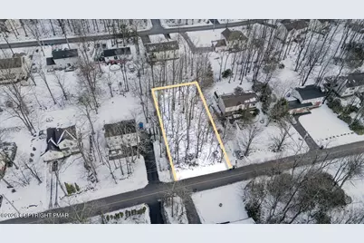  348 Buckingham Circle, Tobyhanna, PA 18466 - Photo 1