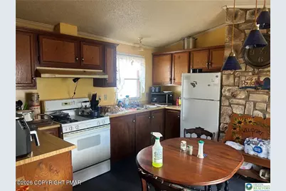  285 Greenbriar Drive, Bath, PA 18014 - Photo 8