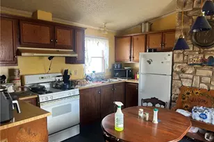 285 Greenbriar Dr, Bath, PA 18014 - Photo 8