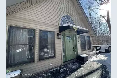  4309 Winchester Way, Bushkill, PA 18324 - Photo 2