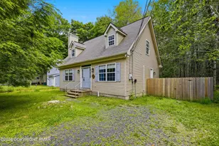 9102 Idlewild Dr, Tobyhanna, PA 18466 - Photo 2