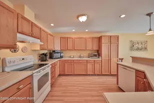 742 Biltmore Ave, Easton, PA 18040 - Photo 6