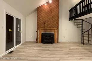 138 English Ct, Bushkill, PA 18324 - Photo 4