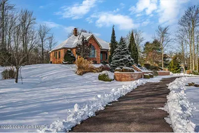  235 Wolf Hollow Road, Lake Harmony, PA 18624 - Photo 4