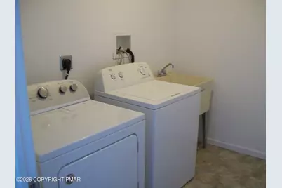  128 Bull Run, Long Pond, PA 18334 - Photo 26