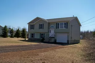 128 Bull Run, Long Pond, PA 18334 - Photo 2