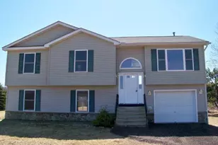 128 Bull Run, Long Pond, PA 18334 - Photo 1