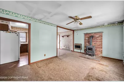  401 Schoolhouse Road, East Stroudsburg, PA 18302 - Photo 4