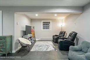 241 Squirrelwood Ct, Effort, PA 18330 - Photo 26